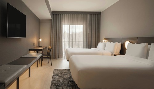 Habitación, 2 camas de matrimonio, balcón