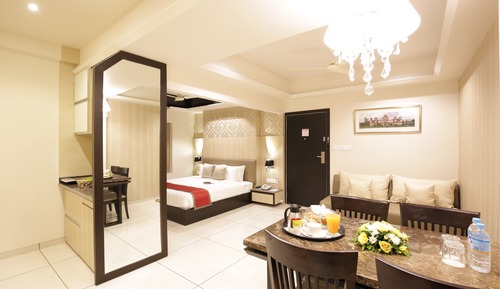 Studio Suite  With Kitchen