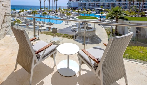 Royale Deluxe Partial Ocean View