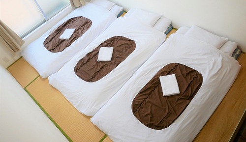 Habitación tradicional (with Shared Bathroom, 3 Persons)