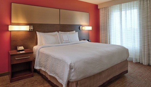 Estudio, 1 cama de matrimonio grande con sofá cama (Mobility/Hearing Access, Roll-in Shwr)