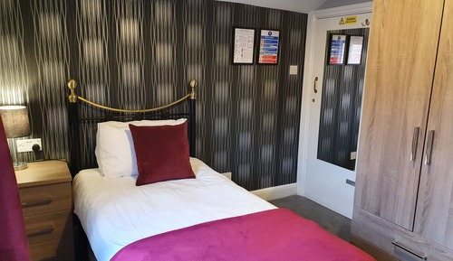 Room 7 - 2nd Floor Single En-suite