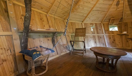 Casa romántica en un árbol (Dream)