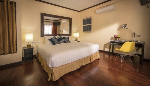 Habitación superior, 1 cama doble, balcón