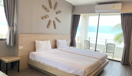 Deluxe Room Sea Front