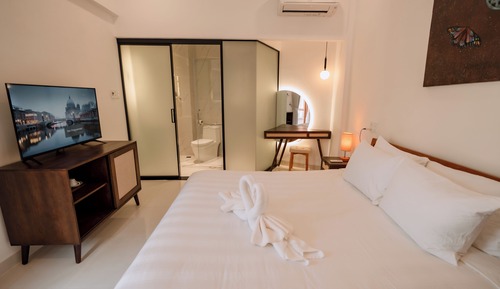 Habitación de lujo doble, 1 cama de matrimonio grande, vistas al jardín, planta baja
