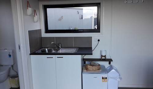 Habitación individual de diseño, cocina básica, vistas al jardín