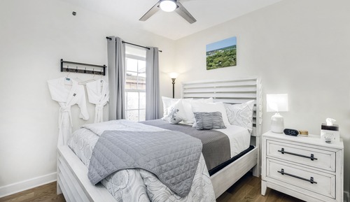 Habitación Confort, 1 cama de matrimonio ( (5, 6, 8, 12, 16))