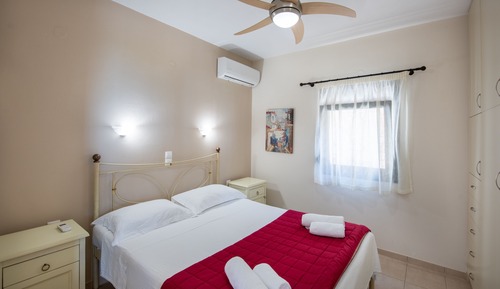 Apartamento, 1 habitación, vistas parciales al mar, planta baja