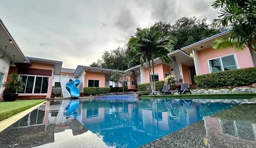 Deluxe Villa Pool View