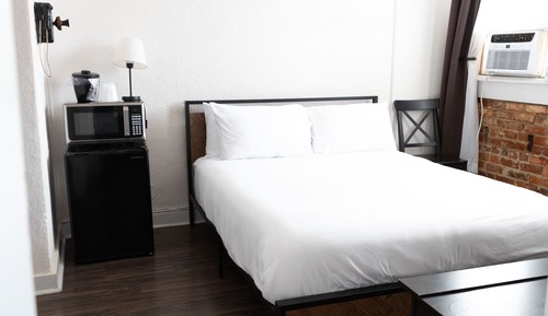 Habitación básica doble, baño privado
