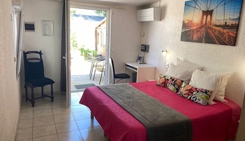Habitación Confort doble, vistas al jardín (PMR)