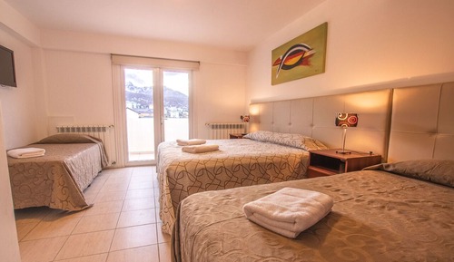 Apartamento familiar, 1 habitación, balcón, vistas al mar