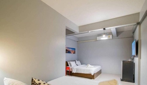 Villa, varias habitaciones, baño privado, junto a la piscina