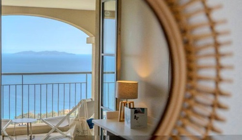Habitación superior, vistas al mar