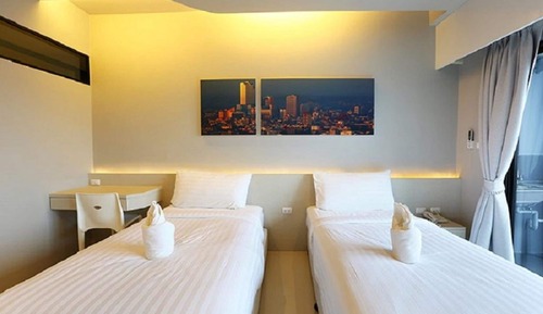 Standard Twin Room