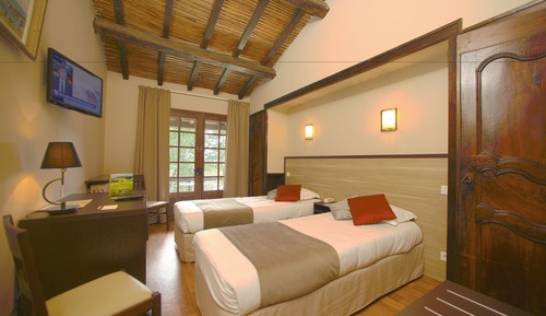 Habitación con 2 camas individuales