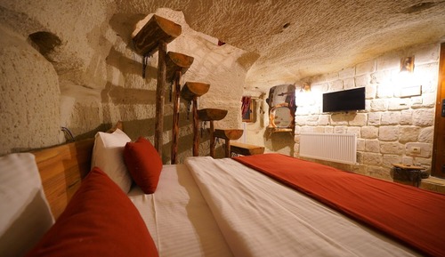 AYDEL Deluxe Cave Room with Valley View