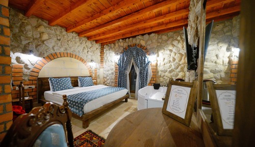 UMUS ANA Deluxe Stone Room with Valley View