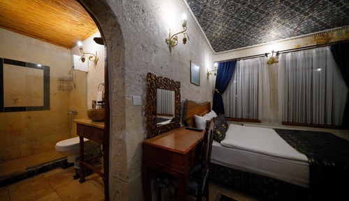 IHSAN Stone Dulexe Room with Valley View