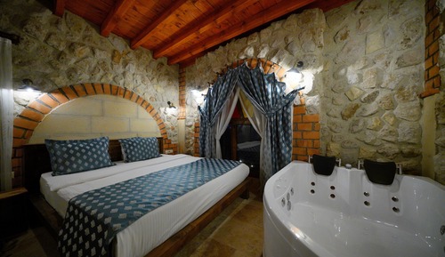 HABIB AGA Deluxe Stone Room with Valley View