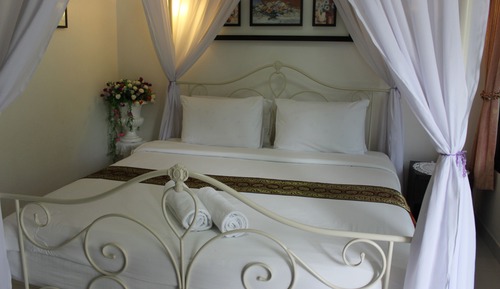 Habitación familiar, 1 cama de matrimonio grande con sofá cama, vistas al jardín