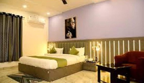 Standard Double Room, City View