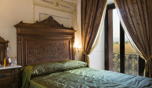 Habitación doble superior de uso individual, 1 cama de matrimonio, balcón, vistas a la colina