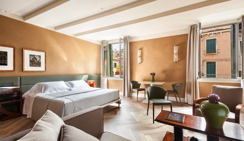 Suite, vistas al canal (sensory, shower and Turkish bath)