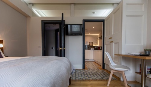 North Bridge Lofts, classic studio