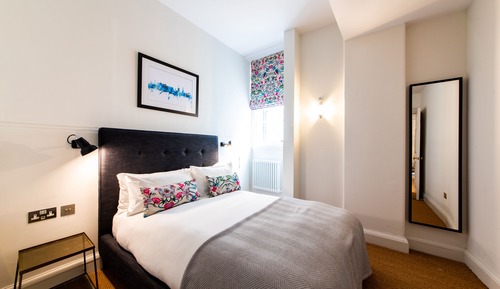West Wing, two bedroom apartment 20