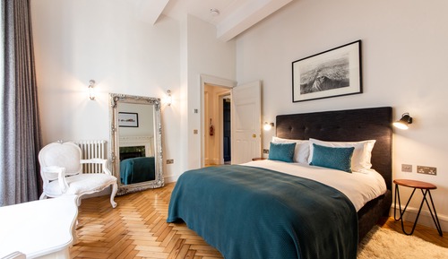 West Wing, two bedroom apartment 21