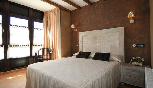 Habitación con 1 cama doble o 2 individuales