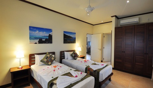 Chalet de lujo, 2 habitaciones, vistas a la playa