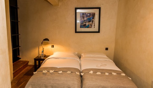 Loft, 2 habitaciones, cocina básica