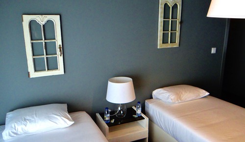 Habitación con 1 cama doble o 2 individuales, baño compartido