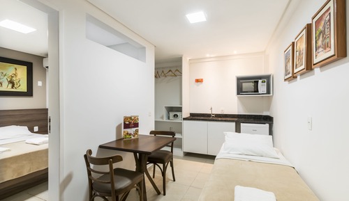 Suite (Master Flat)