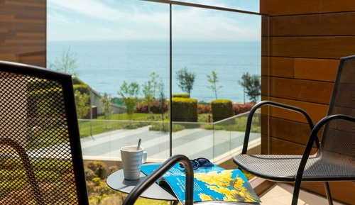 Habitación Premium, 1 cama de matrimonio grande con sofá cama (Side Sea View)