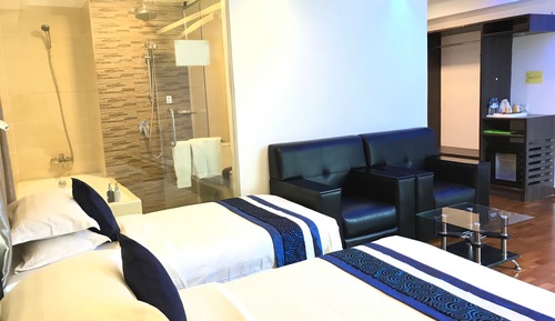 Suite familiar