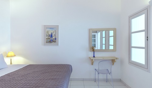 Villa, bañera de hidromasaje, vistas al mar (Aspronisi)