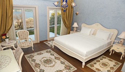 Deluxe Double Room, Garden Floor