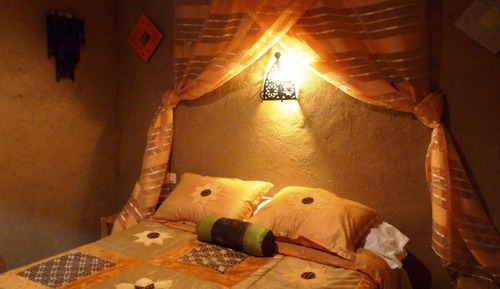 Habitación básica con 1 cama doble o 2 individuales