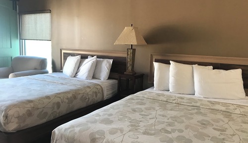 Estudio Deluxe, 2 camas de matrimonio, cocina básica
