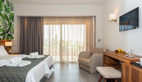 Habitación superior con 1 cama doble o 2 individuales