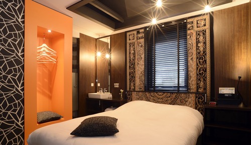 Habitación estándar con 1 cama doble o 2 individuales