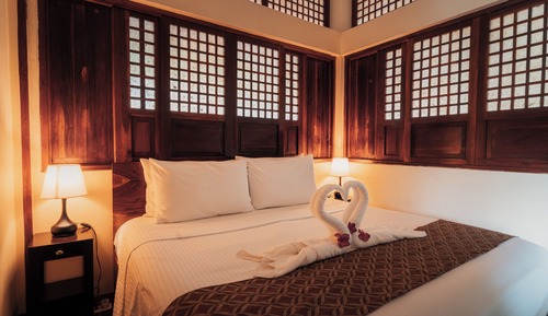 Habitación (Pool View King)