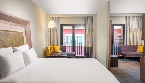 Suite junior, 1 cama de matrimonio con sofá cama