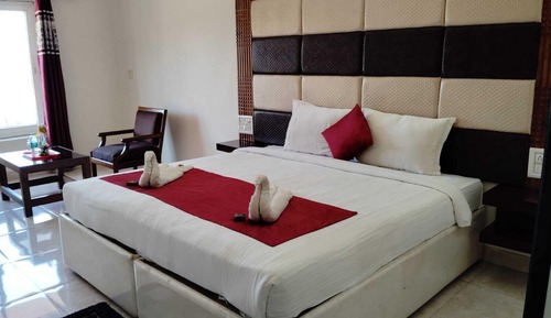 Deluxe Double Room, Valley View