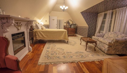 Premier Room, 1 King Bed, Garden View