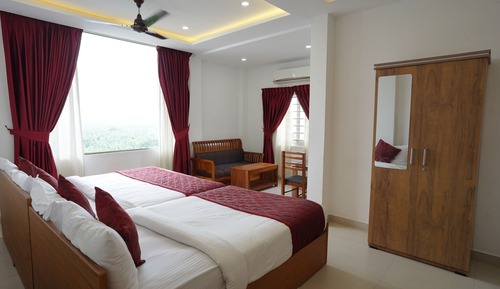 Classic Quadruple Room